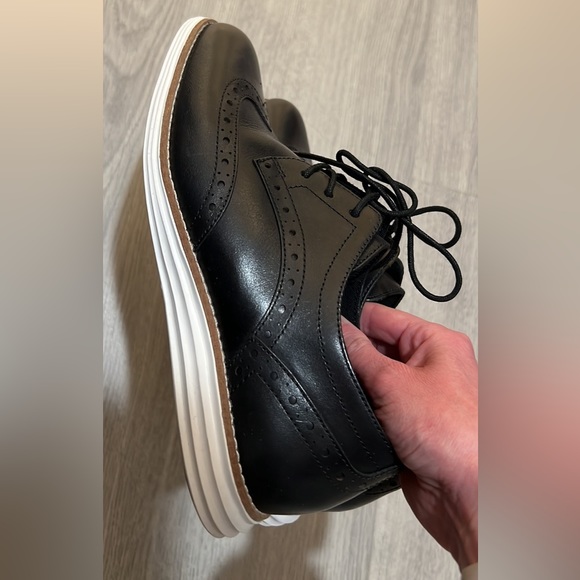 Women’s Cole Haan Shoes - Picture 4 of 4